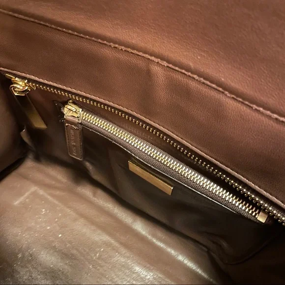 MICHAEL KORS Large Gia Satchel Tote Tan - Picture 6 of 14